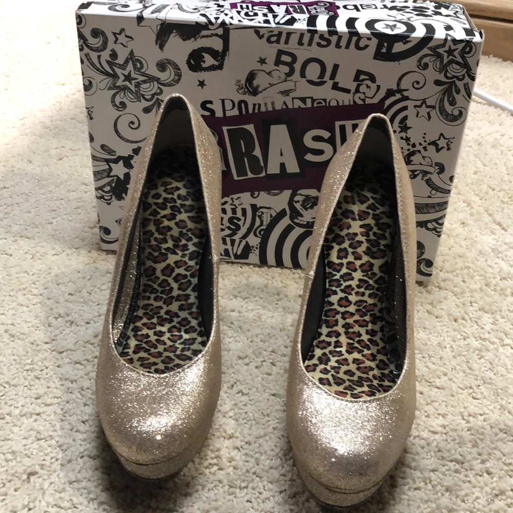 Gold Glitter platform heels